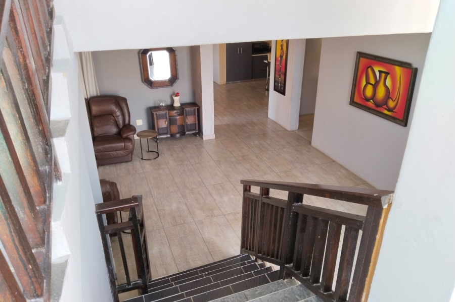 5 Bedroom Property for Sale in Birdwood Estate North West